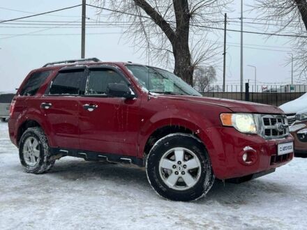Красный Форд Эскейп, объемом двигателя 3 л и пробегом 224 тыс. км за 7790 $, фото 1 на Automoto.ua