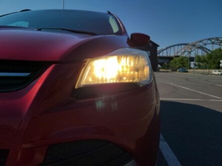Форд Ескейп 2012 у Києві на Automoto.ua Червоний Форд Ескейп, об'ємом двигуна 2 л та пробігом 169 тис. км за 11197 $, фото 1 на Automoto.ua