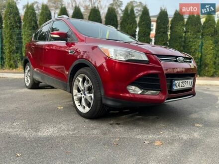 Красный Форд Эскейп, объемом двигателя 2 л и пробегом 148 тыс. км за 13250 $, фото 1 на Automoto.ua