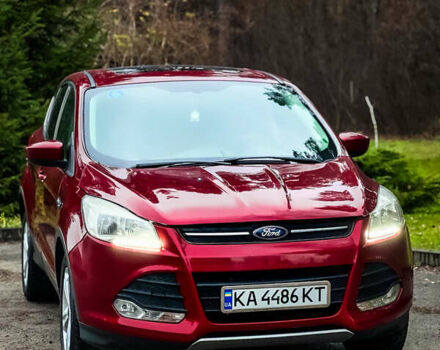Красный Форд Эскейп, объемом двигателя 2 л и пробегом 160 тыс. км за 11250 $, фото 1 на Automoto.ua