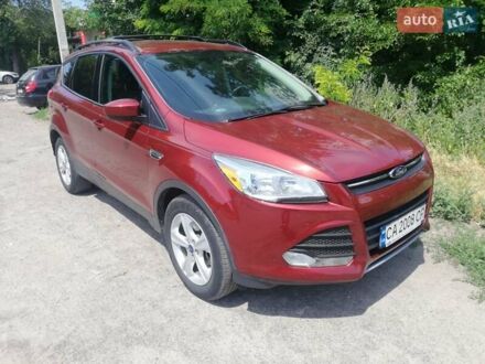 Форд Эскейп 2014 в Черкассах на Automoto.ua Красный Форд Эскейп, объемом двигателя 2 л и пробегом 98 тыс. км за 11800 $, фото 1 на Automoto.ua