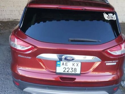 Форд Эскейп 2014 в Днепре (Днепропетровске) на Automoto.ua Красный Форд Эскейп, объемом двигателя 2 л и пробегом 216 тыс. км за 12000 $, фото 1 на Automoto.ua