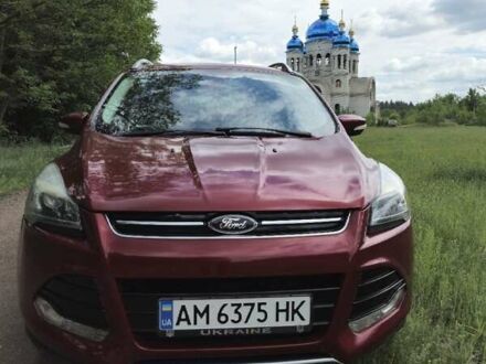Форд Эскейп 2015 в Коростене на Automoto.ua Красный Форд Эскейп, объемом двигателя 2 л и пробегом 106 тыс. км за 13800 $, фото 1 на Automoto.ua