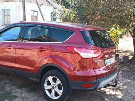 Форд Ескейп 2015 у Полтаві на Automoto.ua Червоний Форд Ескейп, об'ємом двигуна 1.6 л та пробігом 263 тис. км за 11300 $, фото 1 на Automoto.ua