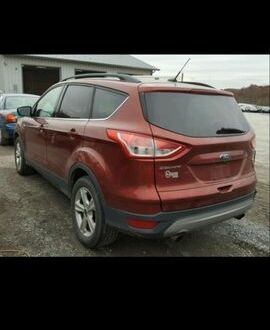 Красный Форд Эскейп, объемом двигателя 1.98 л и пробегом 166 тыс. км за 13437 $, фото 1 на Automoto.ua
