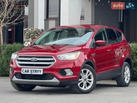 Красный Форд Эскейп, объемом двигателя 2 л и пробегом 174 тыс. км за 11500 $, фото 1 на Automoto.ua