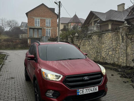 Красный Форд Эскейп, объемом двигателя 2 л и пробегом 82 тыс. км за 14200 $, фото 1 на Automoto.ua