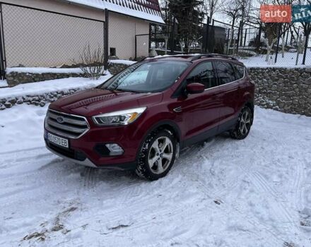 Червоний Форд Ескейп, об'ємом двигуна 2 л та пробігом 258 тис. км за 12800 $, фото 1 на Automoto.ua