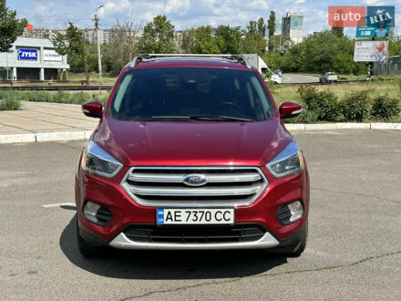Форд Эскейп 2017 в Кривом Роге на Automoto.ua Красный Форд Эскейп, объемом двигателя 2 л и пробегом 84 тыс. км за 16900 $, фото 1 на Automoto.ua