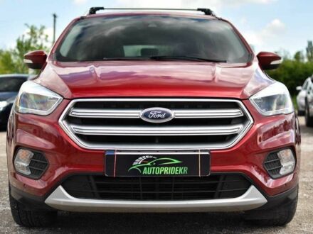 Форд Эскейп 2017 в Кривом Роге на Automoto.ua Красный Форд Эскейп, объемом двигателя 2 л и пробегом 84 тыс. км за 17200 $, фото 1 на Automoto.ua