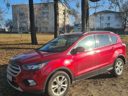 Червоний Форд Ескейп, об'ємом двигуна 1.5 л та пробігом 105 тис. км за 11000 $, фото 1 на Automoto.ua