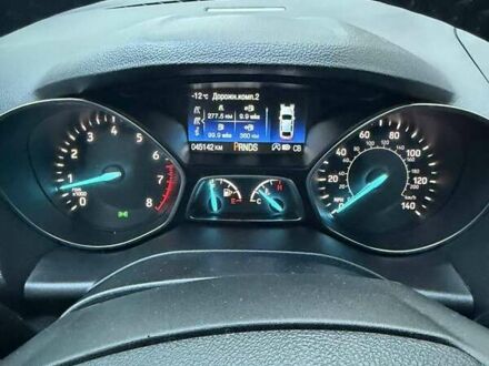 Червоний Форд Ескейп, об'ємом двигуна 1.5 л та пробігом 45 тис. км за 13900 $, фото 1 на Automoto.ua