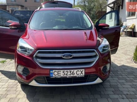 Червоний Форд Ескейп, об'ємом двигуна 2 л та пробігом 77 тис. км за 18000 $, фото 1 на Automoto.ua