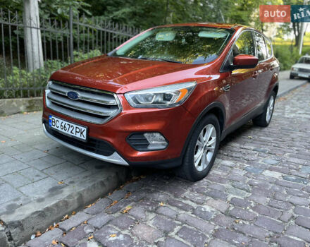 Червоний Форд Ескейп, об'ємом двигуна 1.5 л та пробігом 66 тис. км за 14199 $, фото 1 на Automoto.ua