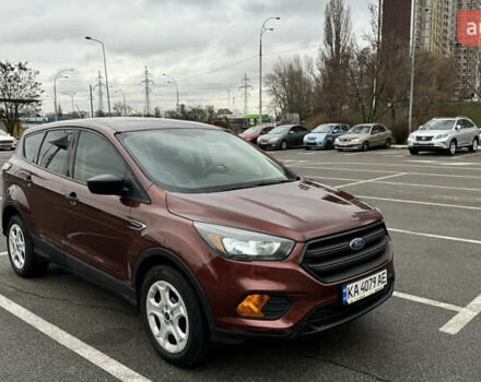 Красный Форд Эскейп, объемом двигателя 2.5 л и пробегом 205 тыс. км за 12700 $, фото 1 на Automoto.ua