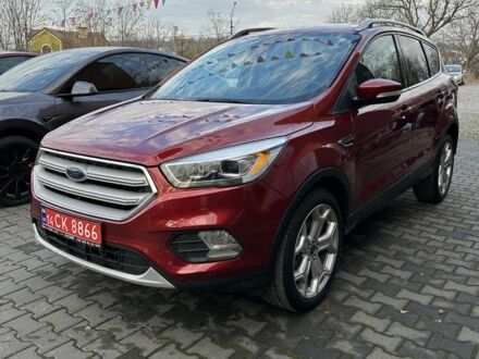 Красный Форд Эскейп, объемом двигателя 2 л и пробегом 155 тыс. км за 15200 $, фото 1 на Automoto.ua
