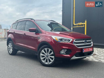 Форд Эскейп 2019 в Киеве на Automoto.ua Красный Форд Эскейп, объемом двигателя 1.5 л и пробегом 96 тыс. км за 13900 $, фото 1 на Automoto.ua