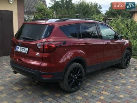 Форд Эскейп 2019 в Запорожье на Automoto.ua Красный Форд Эскейп, объемом двигателя 1.5 л и пробегом 88 тыс. км за 15500 $, фото 1 на Automoto.ua