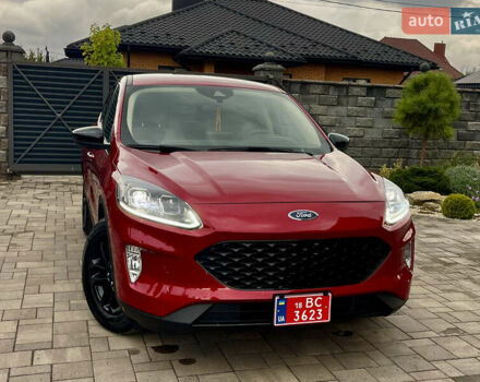 Червоний Форд Ескейп, об'ємом двигуна 1.5 л та пробігом 50 тис. км за 14999 $, фото 1 на Automoto.ua
