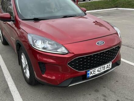 Форд Эскейп 2020 в Каменское - Днепродзержинск на Automoto.ua Красный Форд Эскейп, объемом двигателя 1.5 л и пробегом 41 тыс. км за 17500 $, фото 1 на Automoto.ua