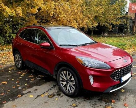 Красный Форд Эскейп, объемом двигателя 2 л и пробегом 71 тыс. км за 22500 $, фото 1 на Automoto.ua