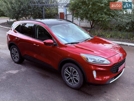 Форд Эскейп 2020 в Киеве на Automoto.ua Красный Форд Эскейп, объемом двигателя 2 л и пробегом 153 тыс. км за 18700 $, фото 1 на Automoto.ua