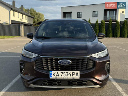 Форд Эскейп 2023 в Киеве на Automoto.ua Красный Форд Эскейп, объемом двигателя 2.5 л и пробегом 61 тыс. км за 24900 $, фото 1 на Automoto.ua