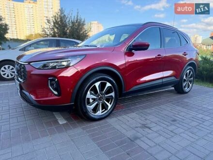 Форд Эскейп 2023 в Киеве на Automoto.ua Красный Форд Эскейп, объемом двигателя 2 л и пробегом 40 тыс. км за 25500 $, фото 1 на Automoto.ua