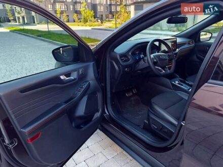 Красный Форд Эскейп, объемом двигателя 2.49 л и пробегом 32 тыс. км за 24300 $, фото 1 на Automoto.ua