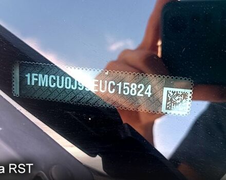 Форд Ескейп, об'ємом двигуна 2 л та пробігом 180 тис. км за 13500 $, фото 8 на Automoto.ua