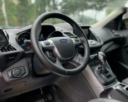 Форд Эскейп, объемом двигателя 2 л и пробегом 184 тыс. км за 13800 $, фото 16 на Automoto.ua