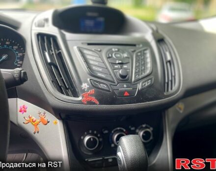 Форд Эскейп, объемом двигателя 2 л и пробегом 257 тыс. км за 7500 $, фото 4 на Automoto.ua