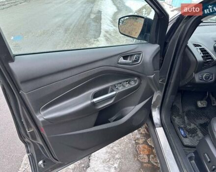 Форд Эскейп, объемом двигателя 2 л и пробегом 161 тыс. км за 15200 $, фото 13 на Automoto.ua