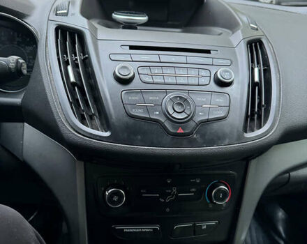 Форд Эскейп, объемом двигателя 2.5 л и пробегом 198 тыс. км за 13950 $, фото 3 на Automoto.ua