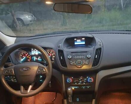 Форд Эскейп, объемом двигателя 1.5 л и пробегом 170 тыс. км за 13000 $, фото 6 на Automoto.ua