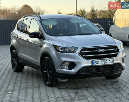 Форд Эскейп, объемом двигателя 2 л и пробегом 144 тыс. км за 13900 $, фото 11 на Automoto.ua