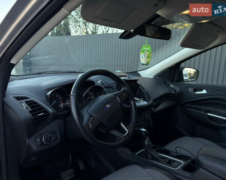 Форд Эскейп, объемом двигателя 2 л и пробегом 144 тыс. км за 13900 $, фото 16 на Automoto.ua