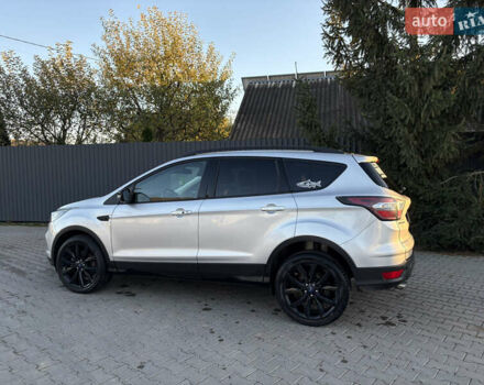 Форд Эскейп, объемом двигателя 2 л и пробегом 144 тыс. км за 13900 $, фото 4 на Automoto.ua