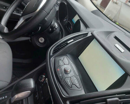 Форд Эскейп, объемом двигателя 2 л и пробегом 137 тыс. км за 12500 $, фото 4 на Automoto.ua