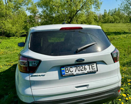 Форд Эскейп, объемом двигателя 2.5 л и пробегом 198 тыс. км за 13950 $, фото 1 на Automoto.ua