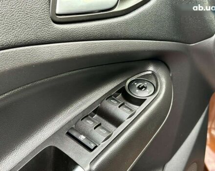 Форд Эскейп, объемом двигателя 1.5 л и пробегом 230 тыс. км за 10900 $, фото 10 на Automoto.ua