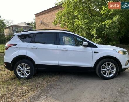 Форд Эскейп, объемом двигателя 0 л и пробегом 103 тыс. км за 12500 $, фото 2 на Automoto.ua