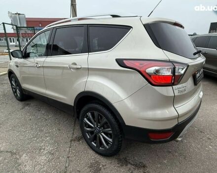 Форд Эскейп, объемом двигателя 2 л и пробегом 128 тыс. км за 15990 $, фото 3 на Automoto.ua