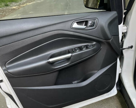 Форд Эскейп, объемом двигателя 2 л и пробегом 124 тыс. км за 14300 $, фото 16 на Automoto.ua