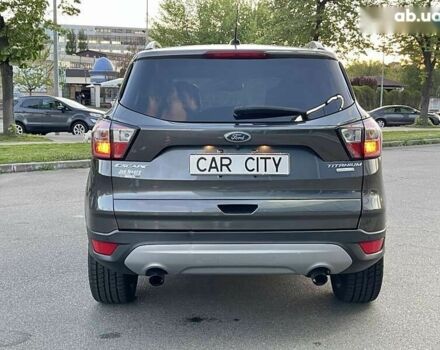 Форд Ескейп, об'ємом двигуна 2 л та пробігом 111 тис. км за 15999 $, фото 5 на Automoto.ua