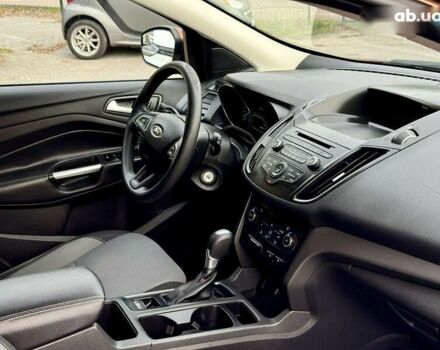 Форд Эскейп, объемом двигателя 1.5 л и пробегом 230 тыс. км за 10900 $, фото 1 на Automoto.ua