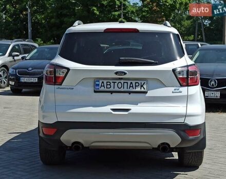 Форд Эскейп, объемом двигателя 1.5 л и пробегом 136 тыс. км за 13300 $, фото 7 на Automoto.ua