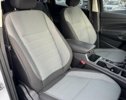 Форд Эскейп, объемом двигателя 2.5 л и пробегом 132 тыс. км за 14000 $, фото 21 на Automoto.ua