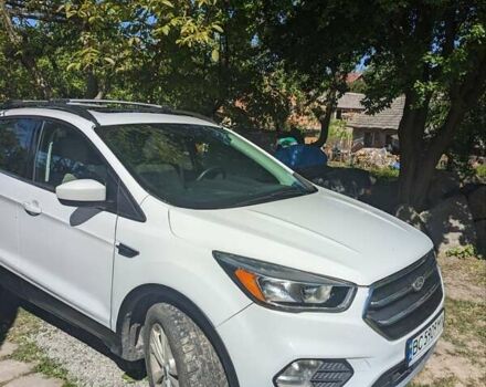 Форд Эскейп, объемом двигателя 2 л и пробегом 129 тыс. км за 13200 $, фото 2 на Automoto.ua