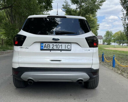 Форд Эскейп, объемом двигателя 2 л и пробегом 124 тыс. км за 14300 $, фото 6 на Automoto.ua